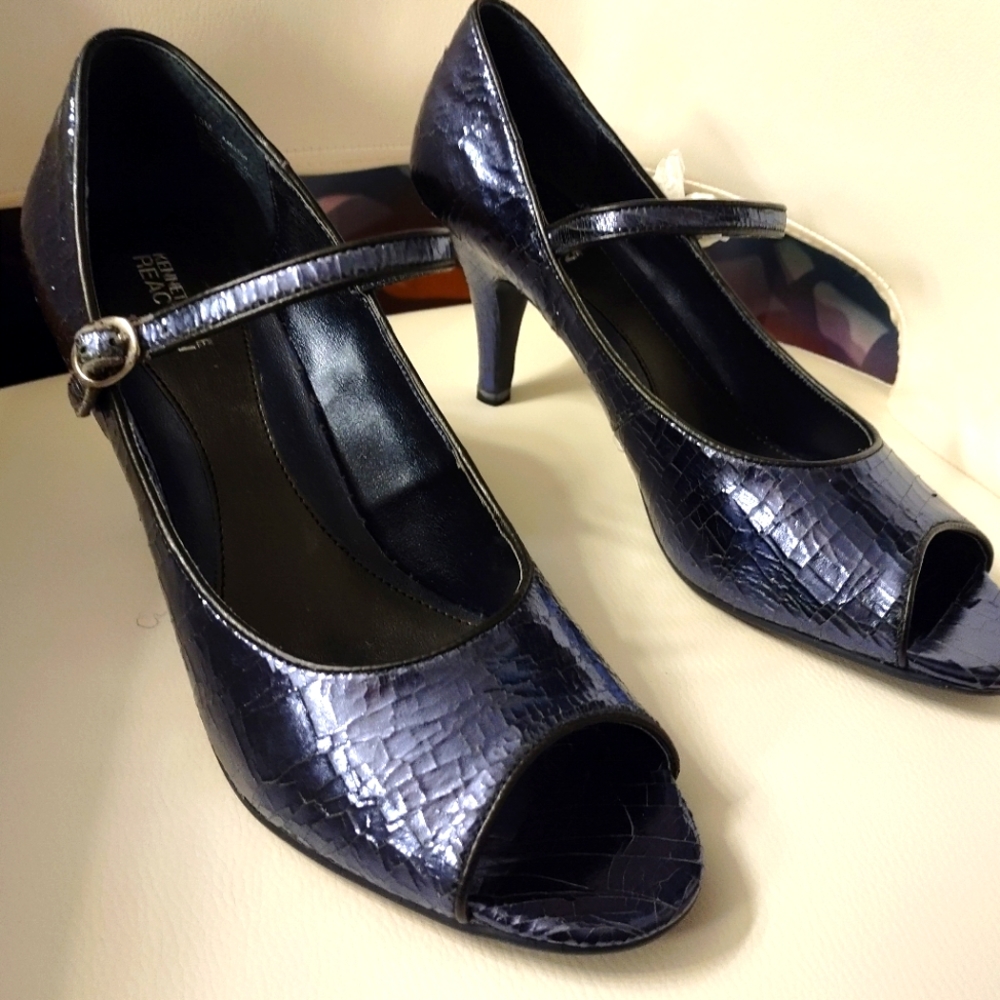 Kenneth Cole Leather Navy Blue Mary Janes